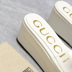 HIGH WEDGE PLATFORM IN WHITE GLOSSY CALFSKIN WITH DOUBLE CRYSTAL G BUCKLE