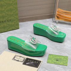HIGH WEDGE PLATFORM WITH DOUBLE G IN GREEN GLOSSY CALFSKIN