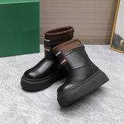 THICK-SOLED SNOW BOOTS IN BLACK CALFSKIN MIX CHOCOLATE NYLON