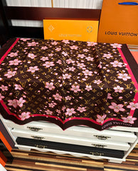 LV SCARF 90 CM IN SILK 723121