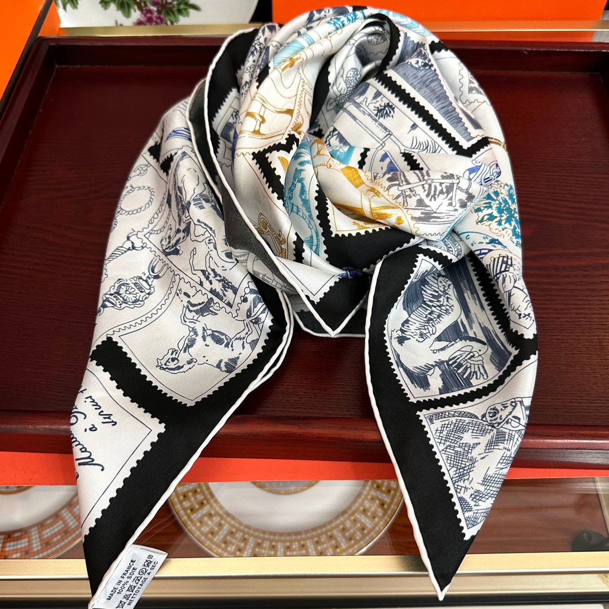 HERMES 25S SCARF 90 IN SILK 732033