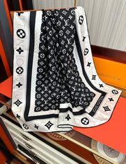 LV SCARF 90 CM IN SILK 732040