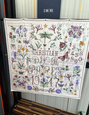 DIOR SQUARE SCARF 90 CM IN WHITE SILK MOTIF 735744