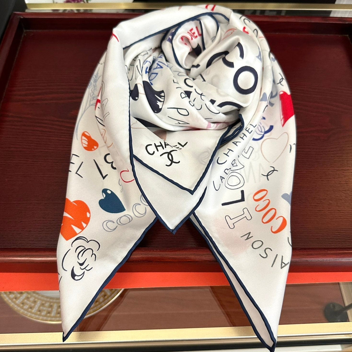 CHANEL 25S SCARF 90 IN SILK 738420