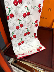 LV SCARF 90 CM IN SILK 03