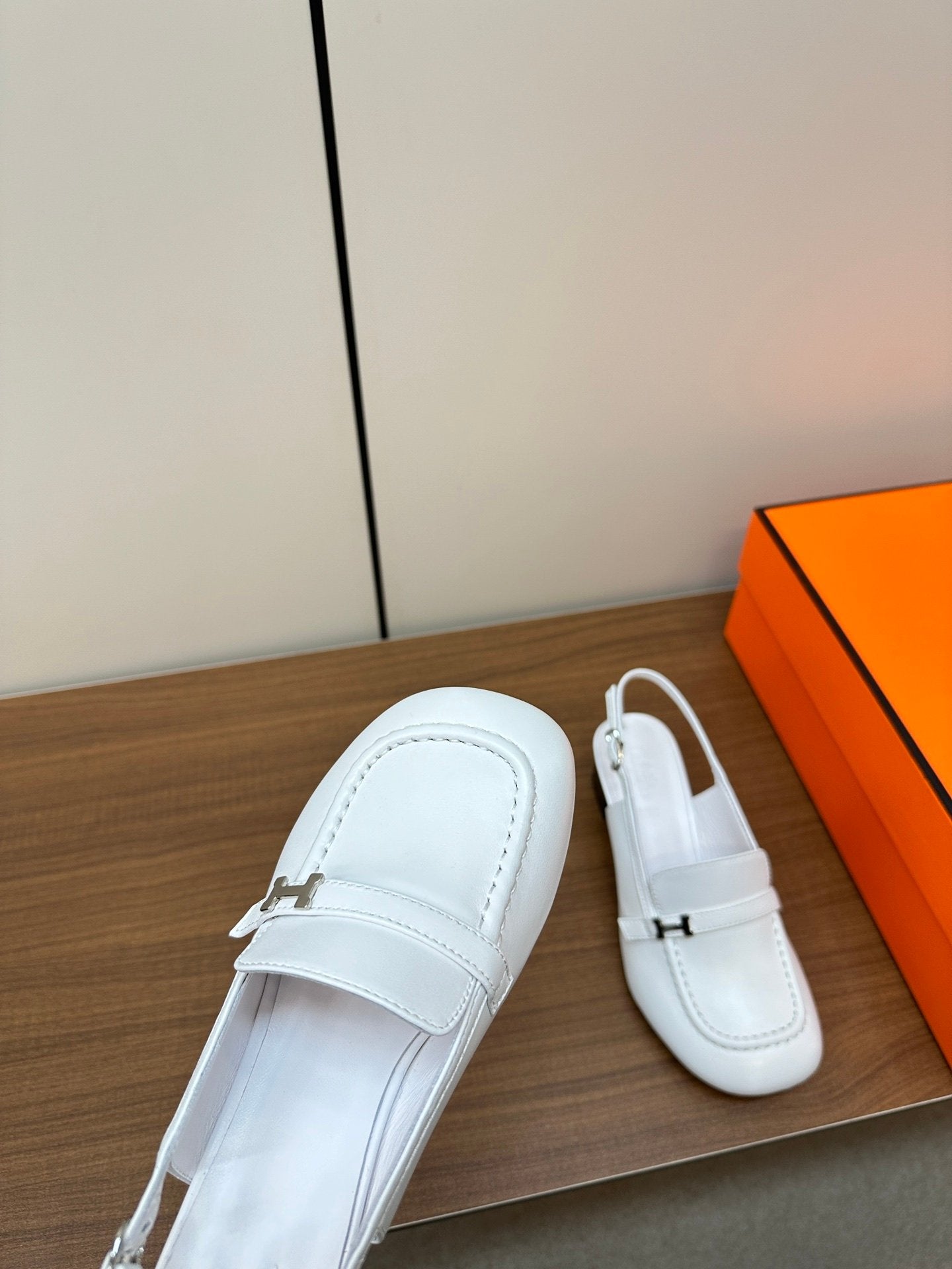 Infinie 50 pump white