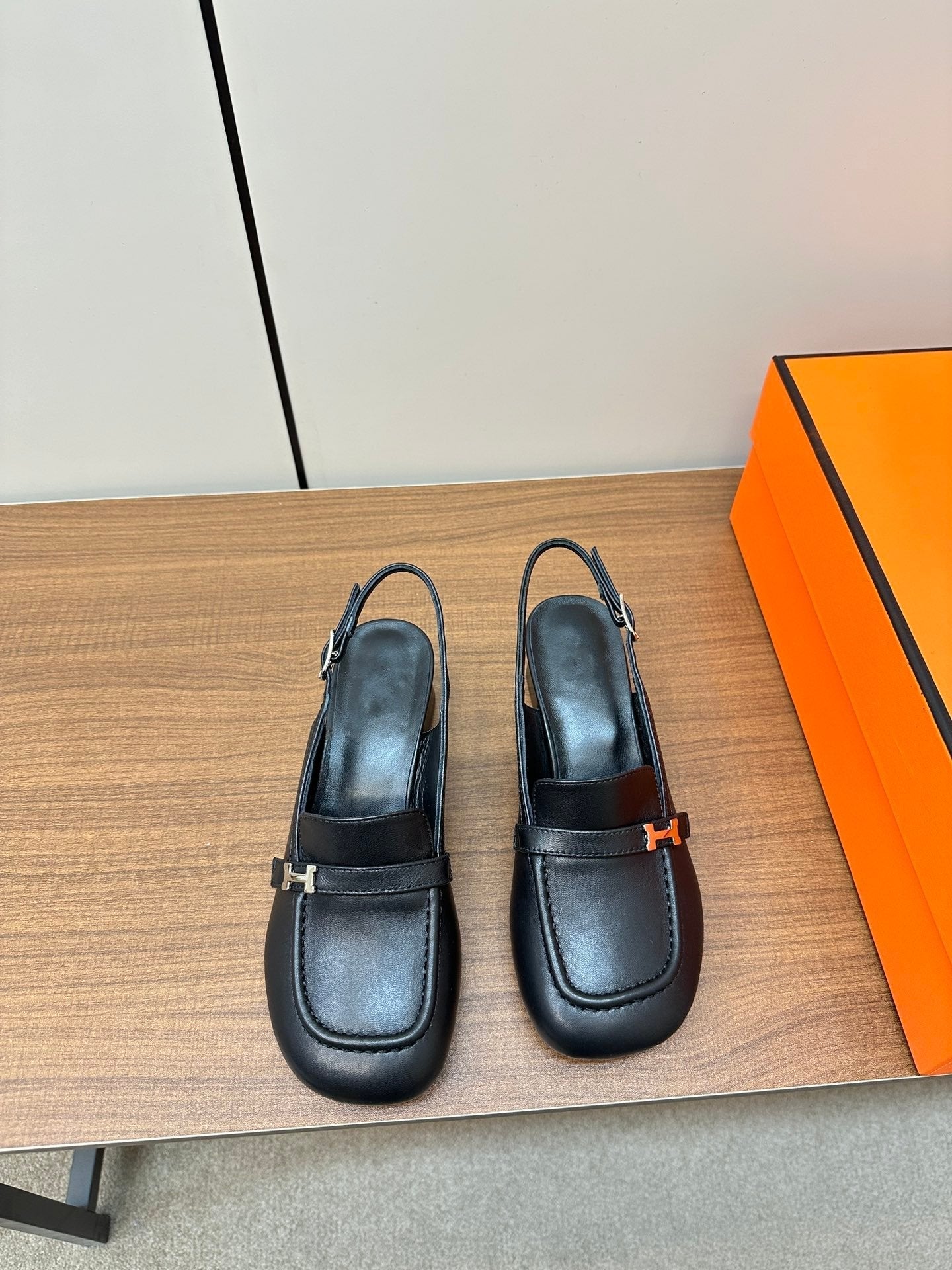 Infinie 50 pump black