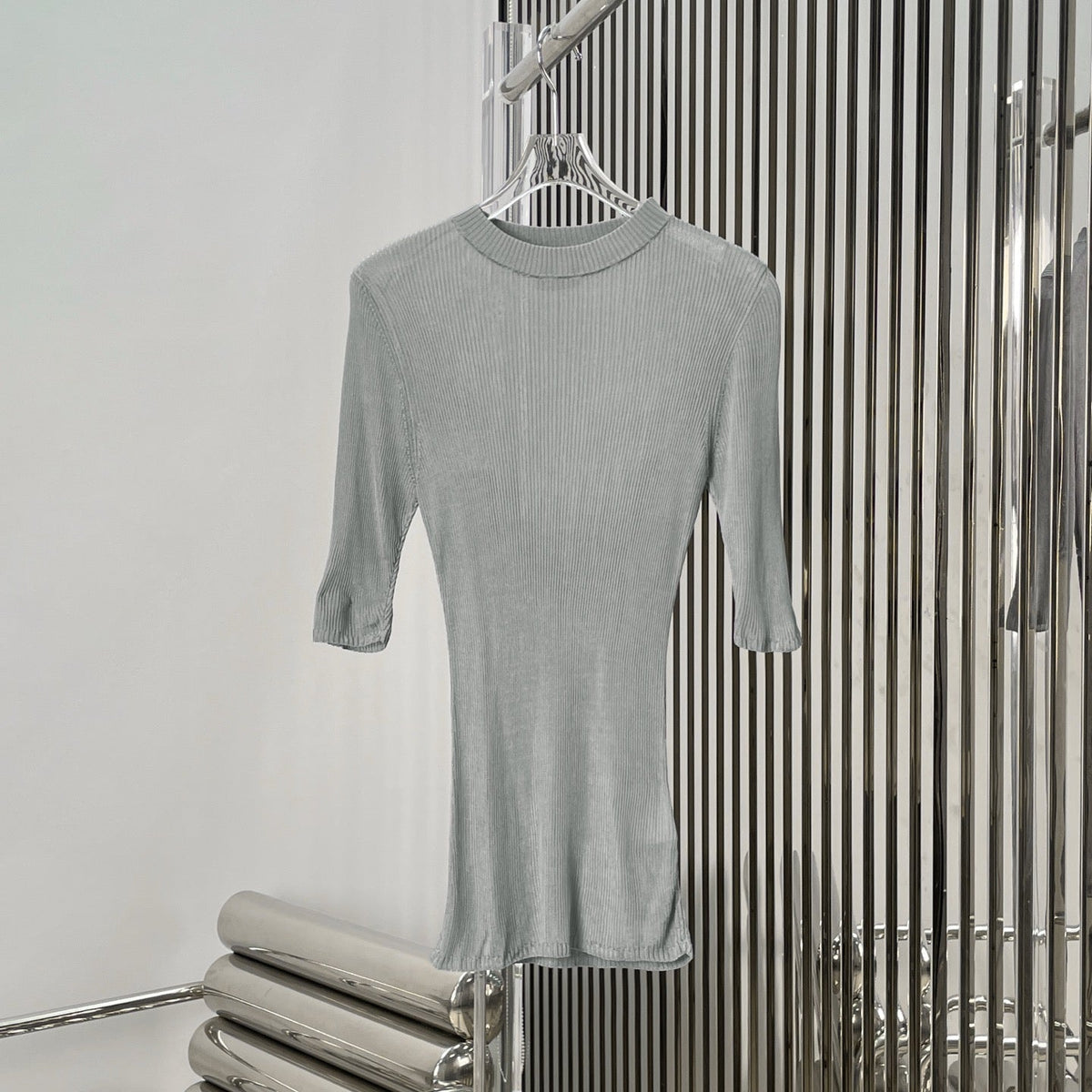 MIUMIU SHORT-SLEEVE KNIT TOP STYLE 513