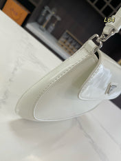 PRA 25 CLEO FLAP SHOULDER BAG IN WHITE BRUSHED LEATHER