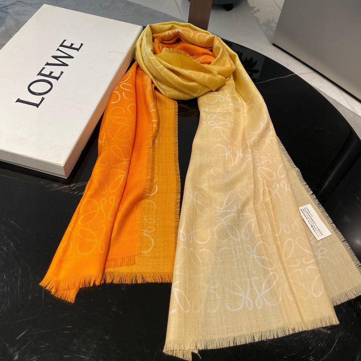 LOEWE 25S SCARF 200 IN CASHMERE SILK 0001