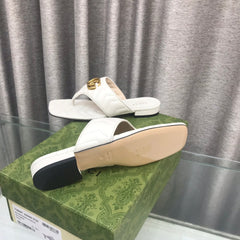 GG  marmont logo - embellished mattelasse leather sandal in white