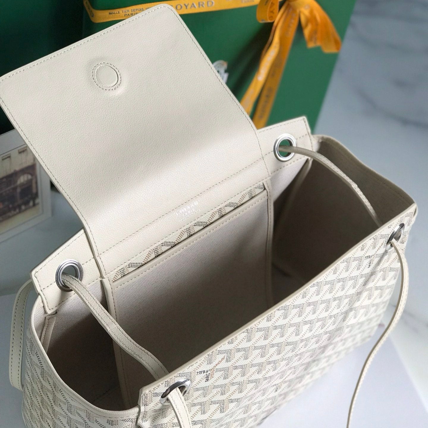 ROUETTE SOUPLE BAG 30 IN WHITE GOYARDINE CANVAS AND CALFSKIN