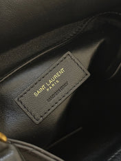 19 FLAP BUCKET BAG BLACK CALFSKIN