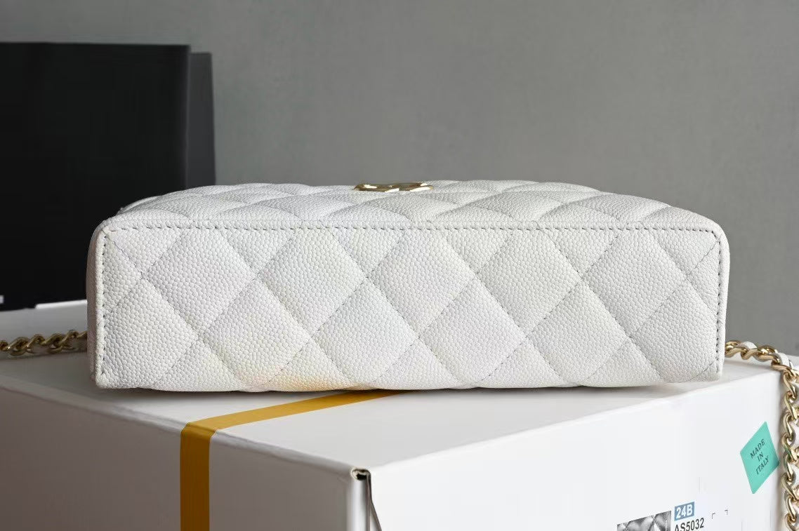 COSMETIC BAG 19 IN WHITE GRAINED CALFSKIN GOLD HARDWARE