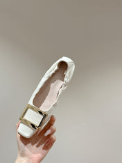 BELLE VIVIER BALLERINAS IN WHITE SHINY LAMBSKIN GOLD PATENT SQUARE BUCKLE