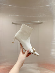 VIV CANARD ANKLE BOOTS IN WHITE GLOSSY CALFSKIN