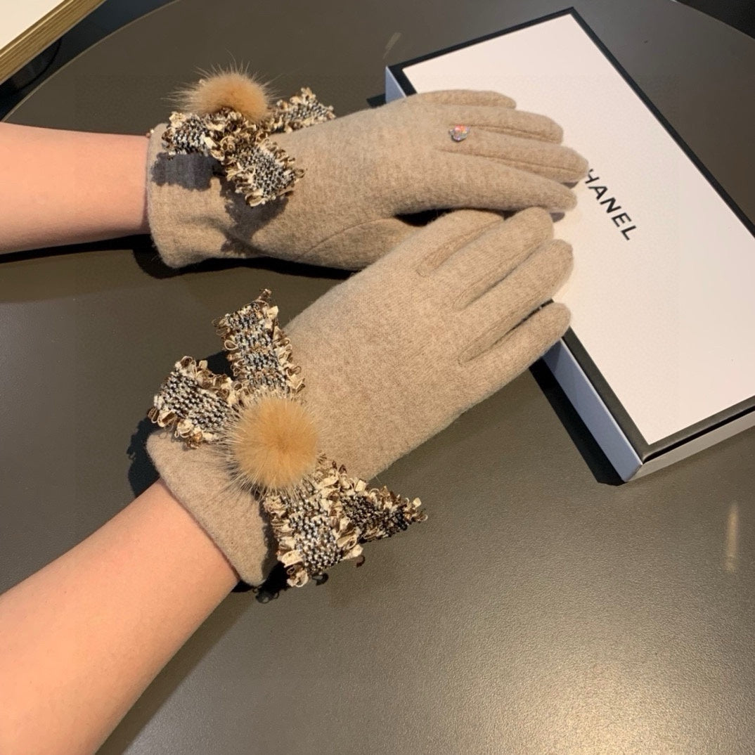 GLOVES IN PALE BROWN WOOL 420538
