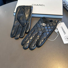 GLOVES IN BLACK LAMBSKIN 465006