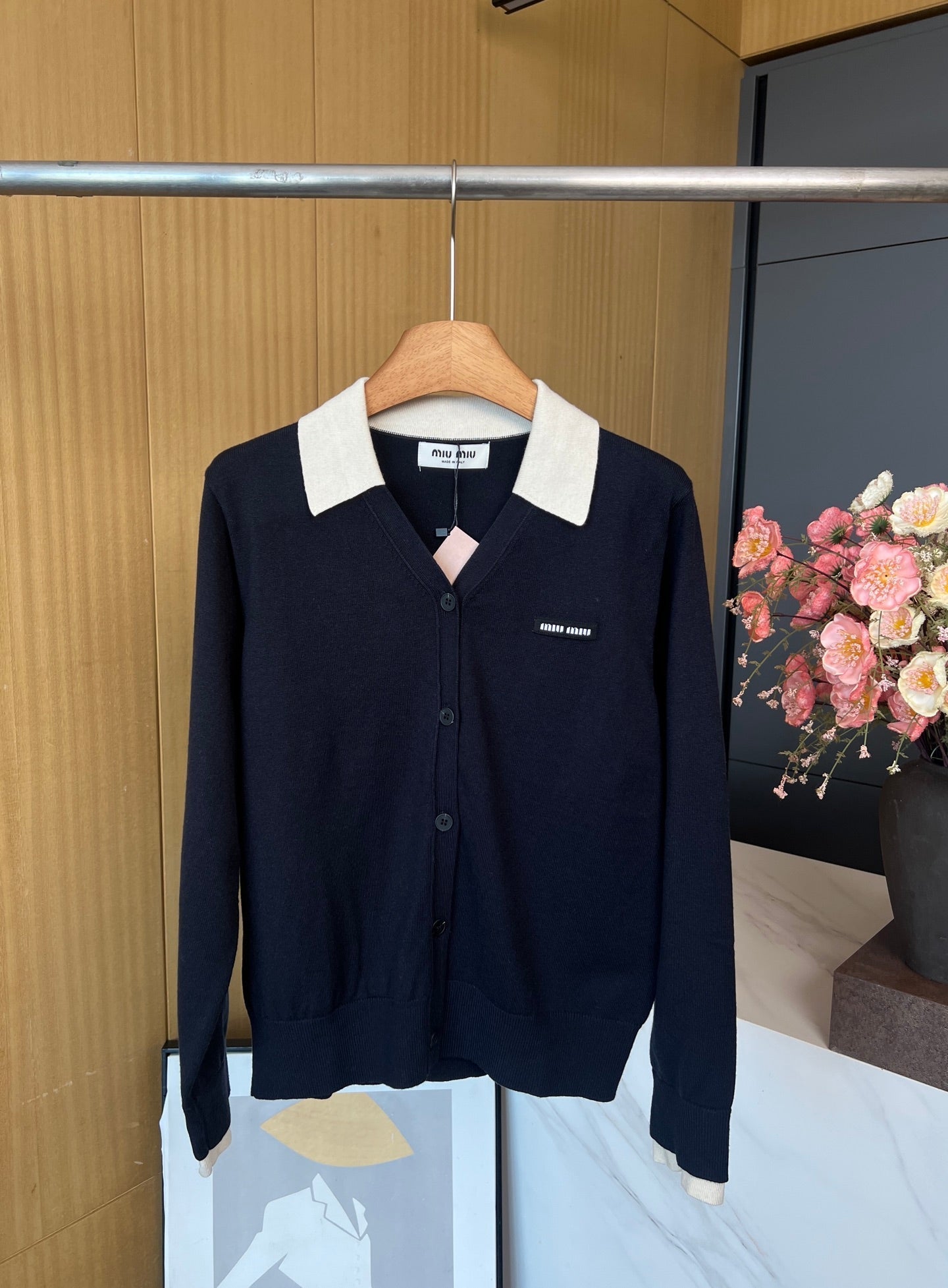 MIUMIU CARDIGAN STYLE 428