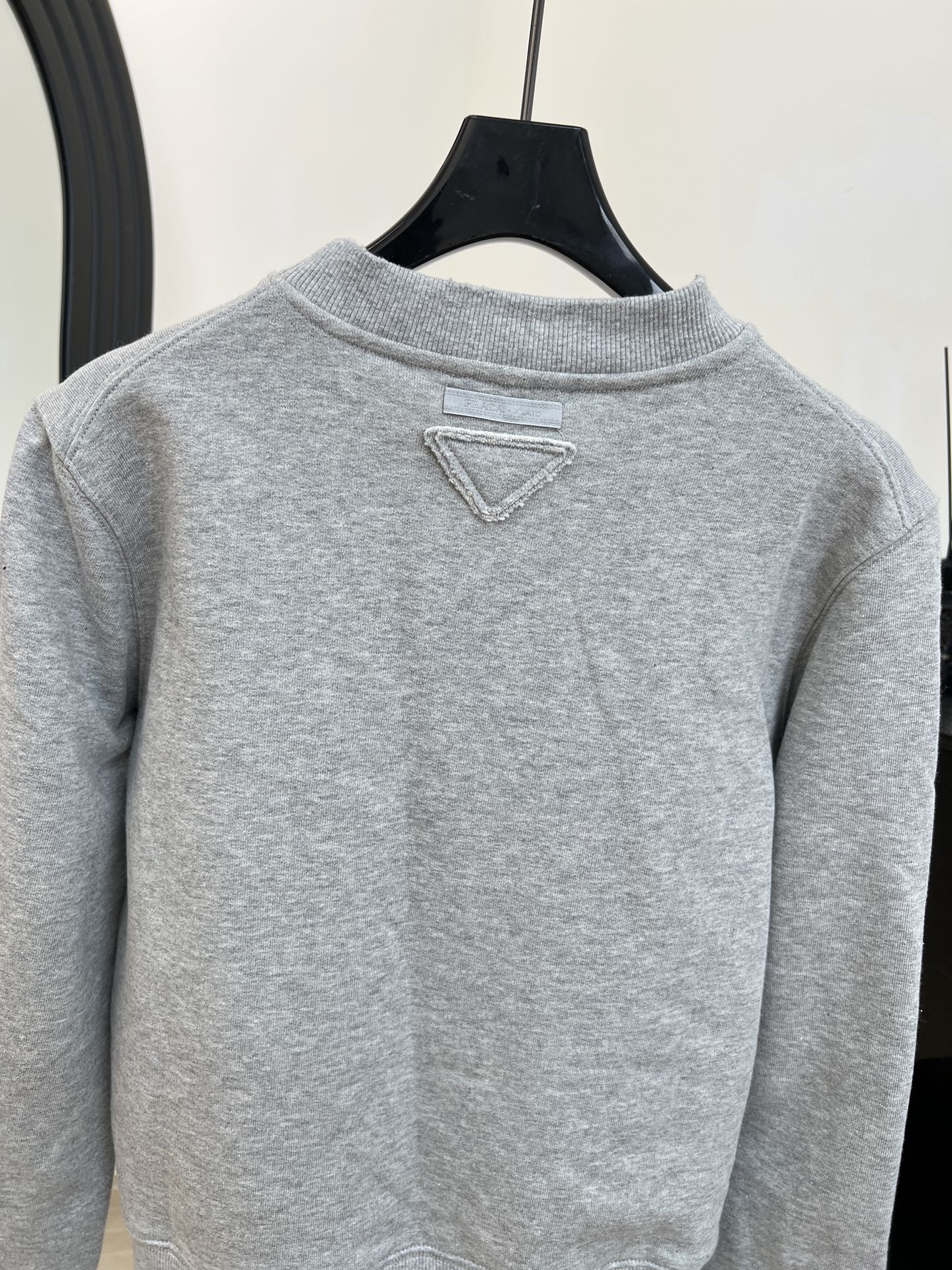 PRADA 25S CREW NECK SWEATSHIRT 620502