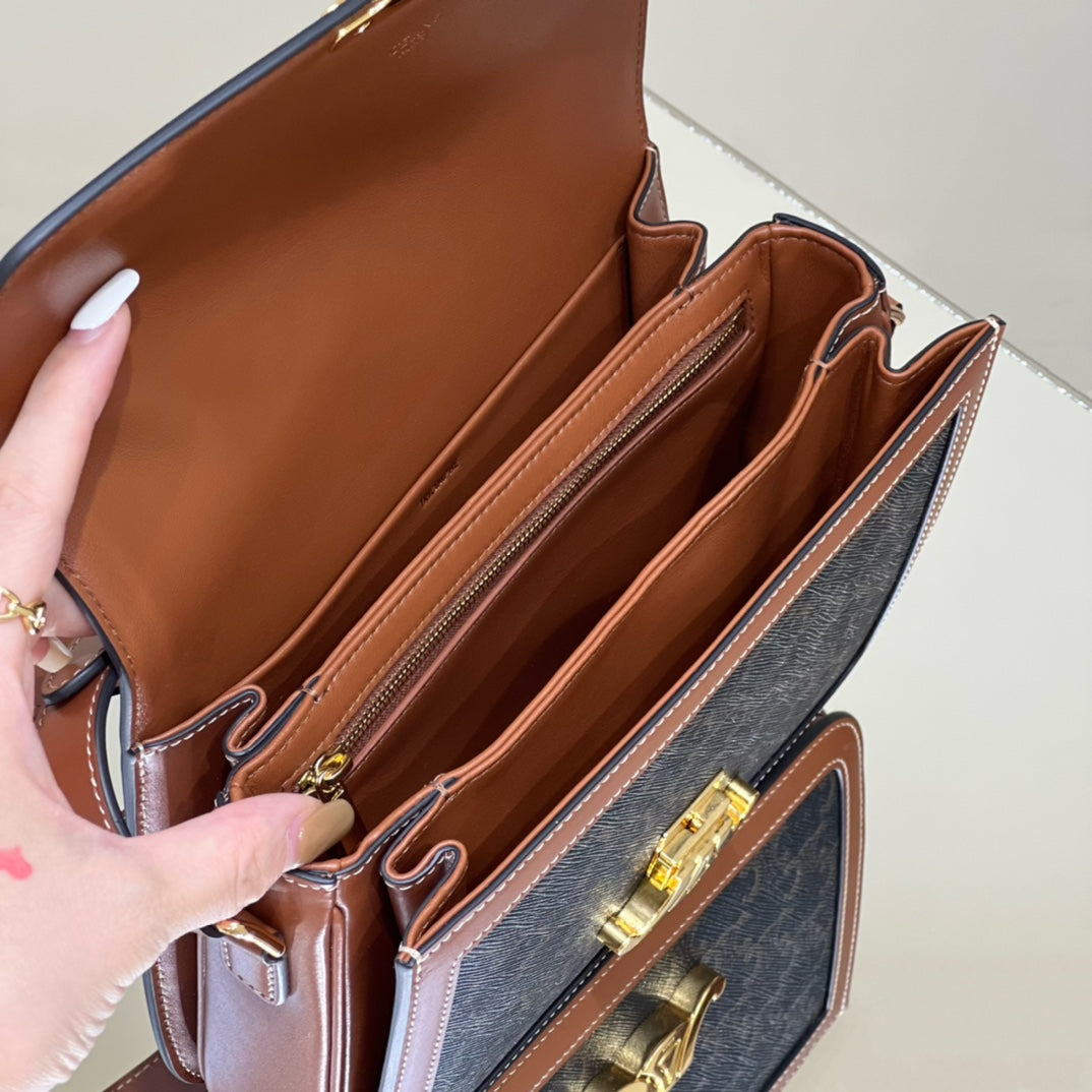 CLASSIQUE TRIOMPHE 22 CALFSKIN BLACK BROWN