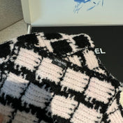 CHANEL 25S SCARF 180 IN WOOL 932137