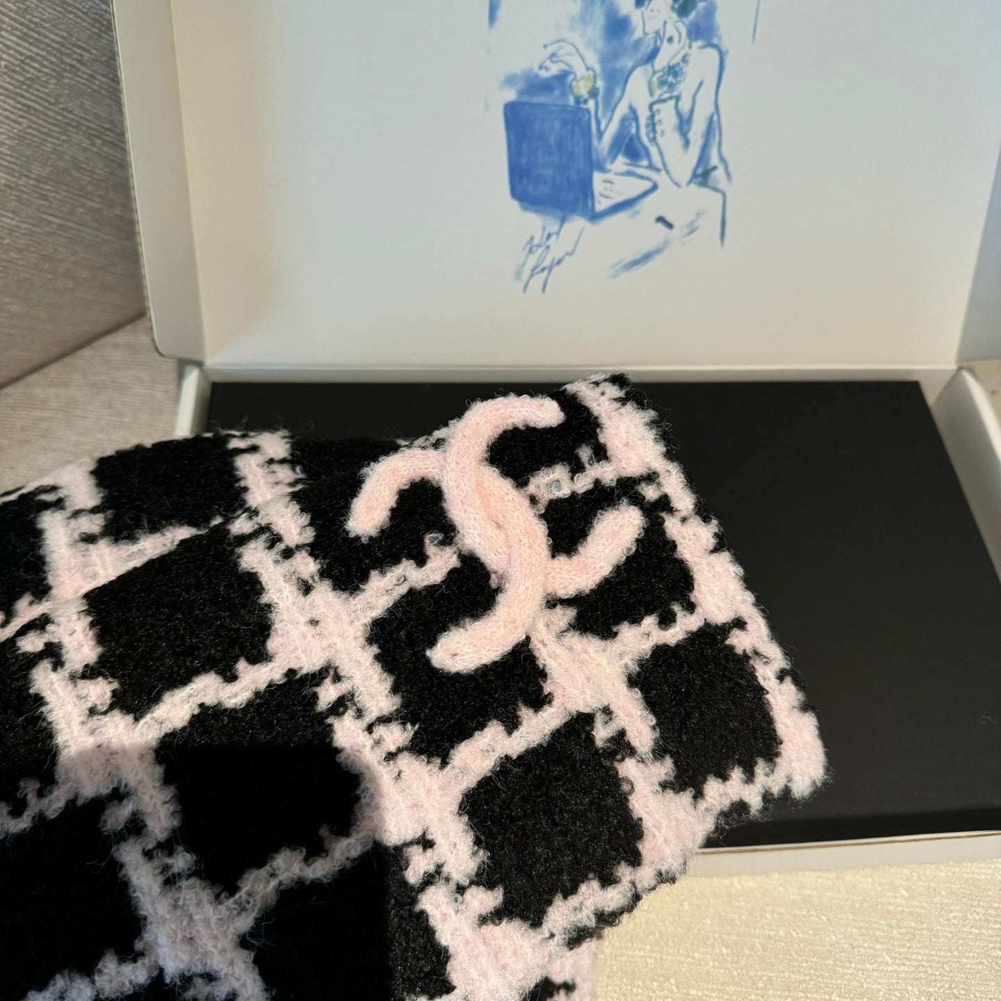 CHANEL 25S SCARF 180 IN WOOL 932137