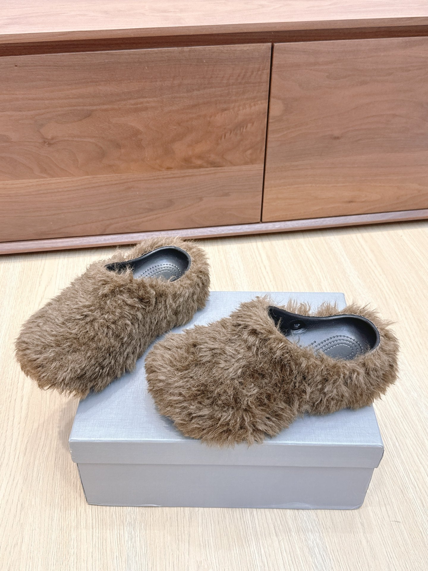 BALENCIAGA 25S MULES IN BROWN FAUX FUR