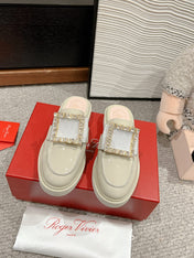 VIV' RANGERS MULES IN CREAM PATENT CALFSKIN CRYSTAL BUCKLE