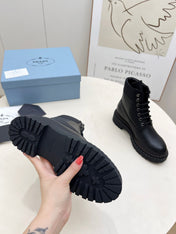 PRADA 25S LACE UP BOOTS BLACK CALFSKIN