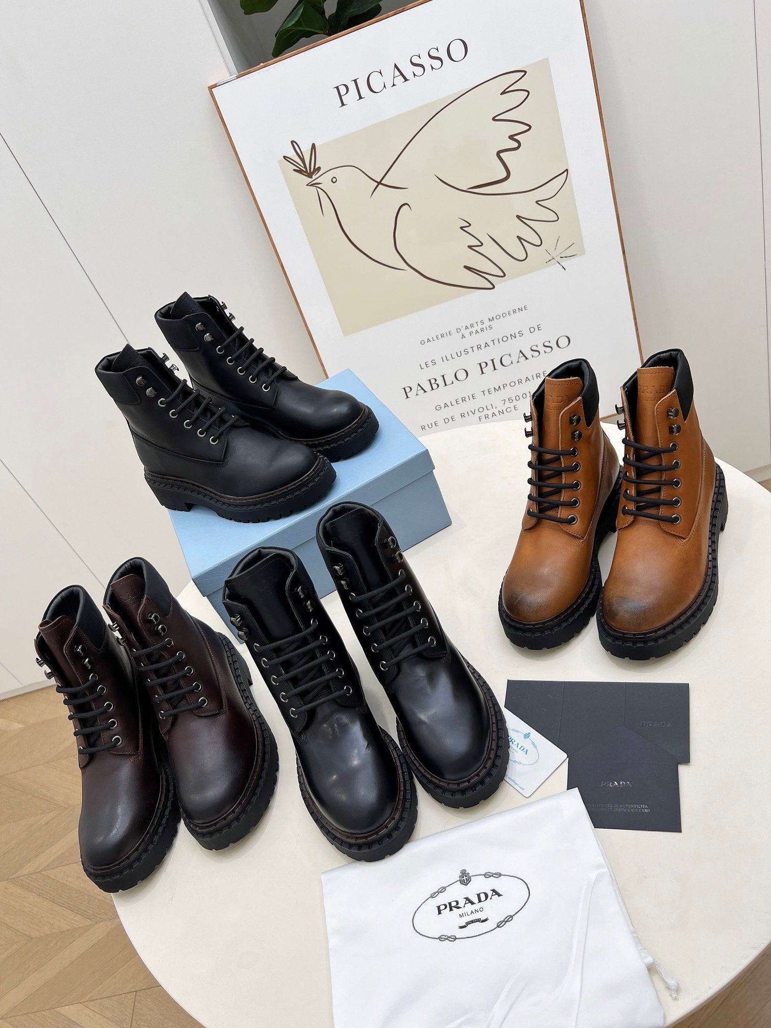 PRADA 25S LACE UP BOOTS BLACK GLOSSY CALFSKIN