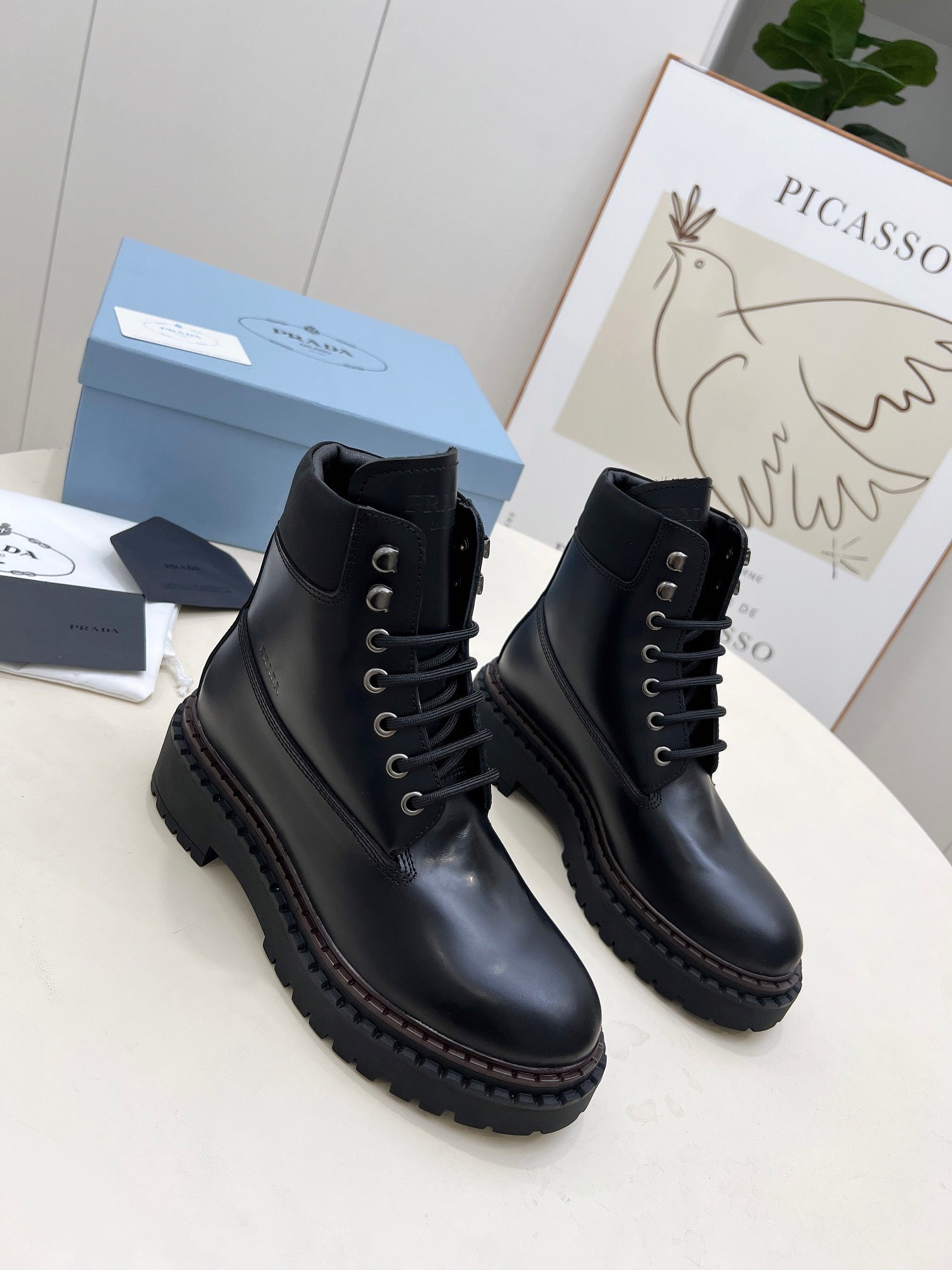 PRADA 25S LACE UP BOOTS BLACK GLOSSY CALFSKIN
