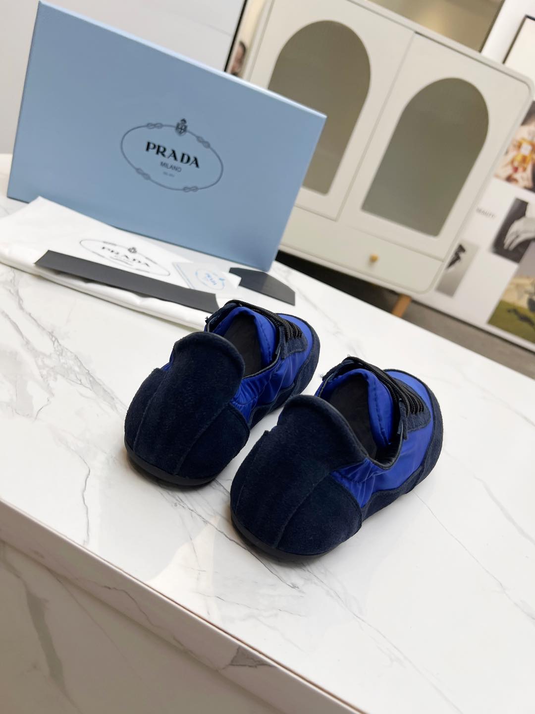 COLLAPSE SNEAKERS IN BLUE SUEDE AND NYLON