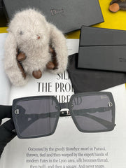 MONTAIGNE SUNGLASS CD5302 IN ACETATE EMBOSSED LOGO
