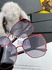 MONTAIGNE SUNGLASS CD3192 IN RED ACETATE