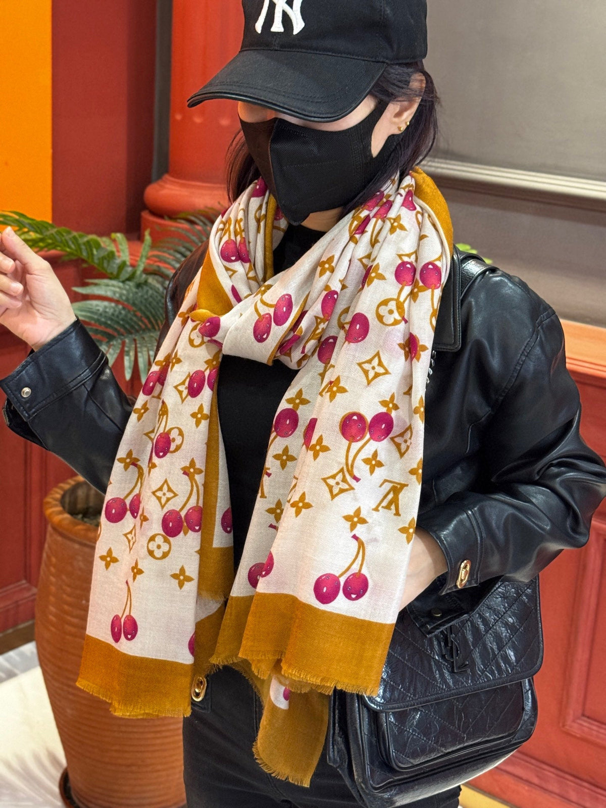 LV SCARF 200 CM IN CASHMERE 728983