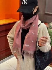 LV SCARF 180 CM IN CASHMERE 730572