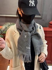 LV SCARF 180 CM IN CASHMERE 730576
