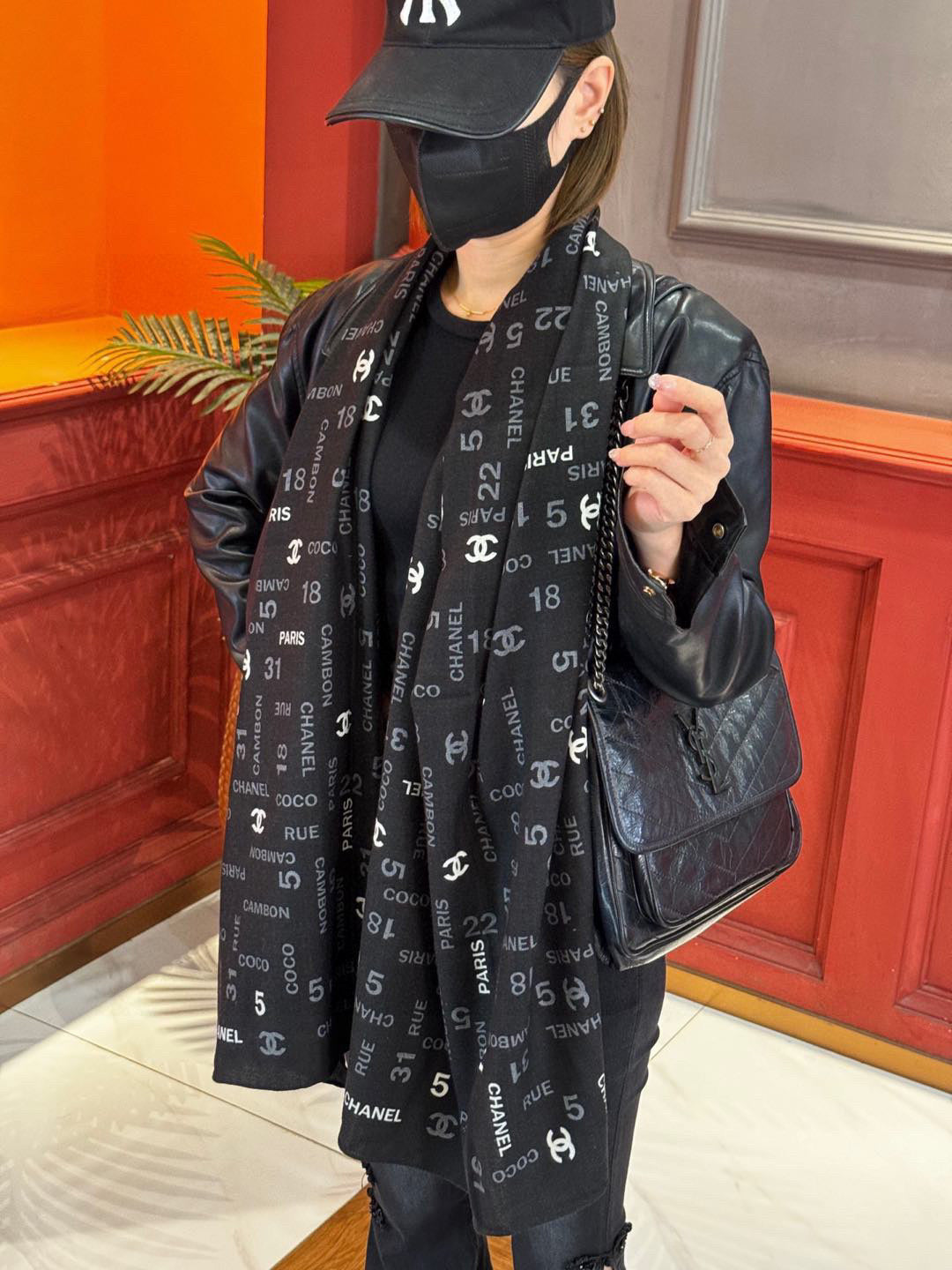 CHANEL 25S SCARF 180 IN CASHMERE SILK 738480