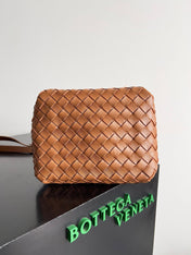 BV Small Parachute 21 Tan Lambskin Ghw