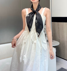 CHANEL 25S SCARF 90 IN SILK 724783