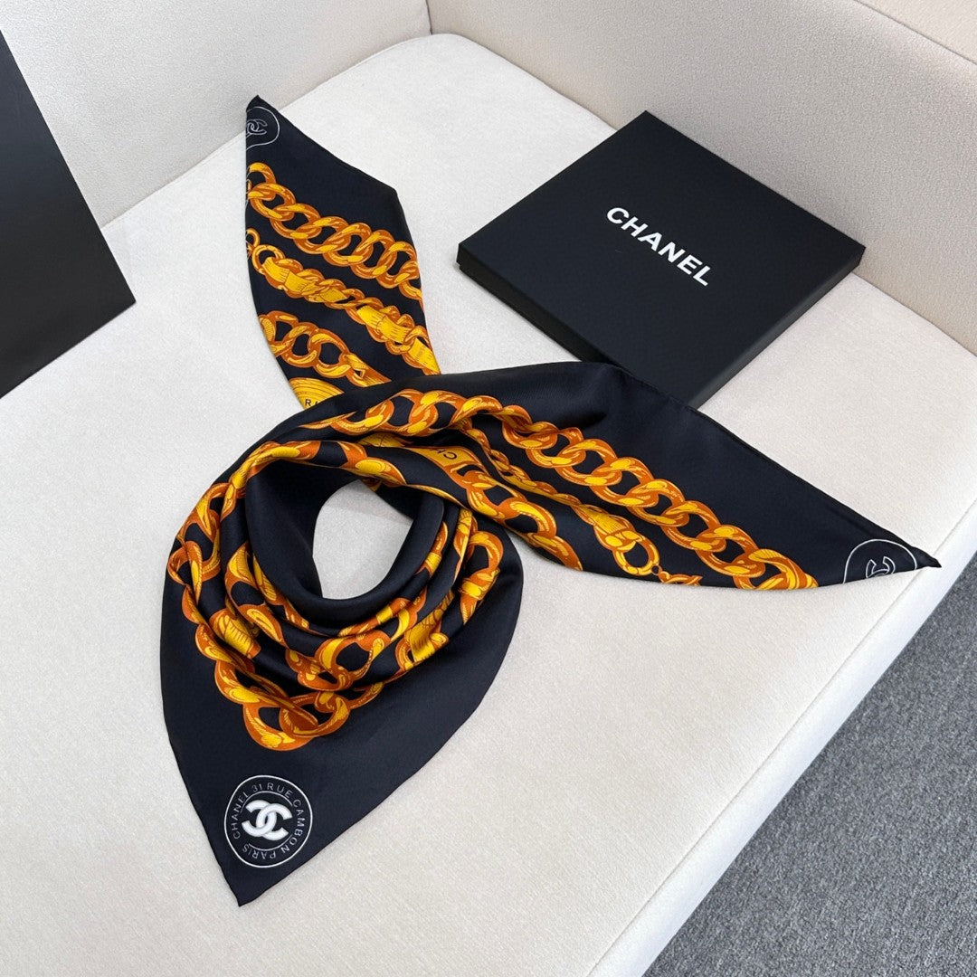 CHANEL 25S SCARF 90 IN SILK 639119