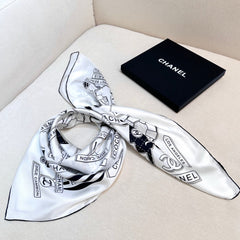 CHANEL 25S SCARF 90 IN SILK 729054