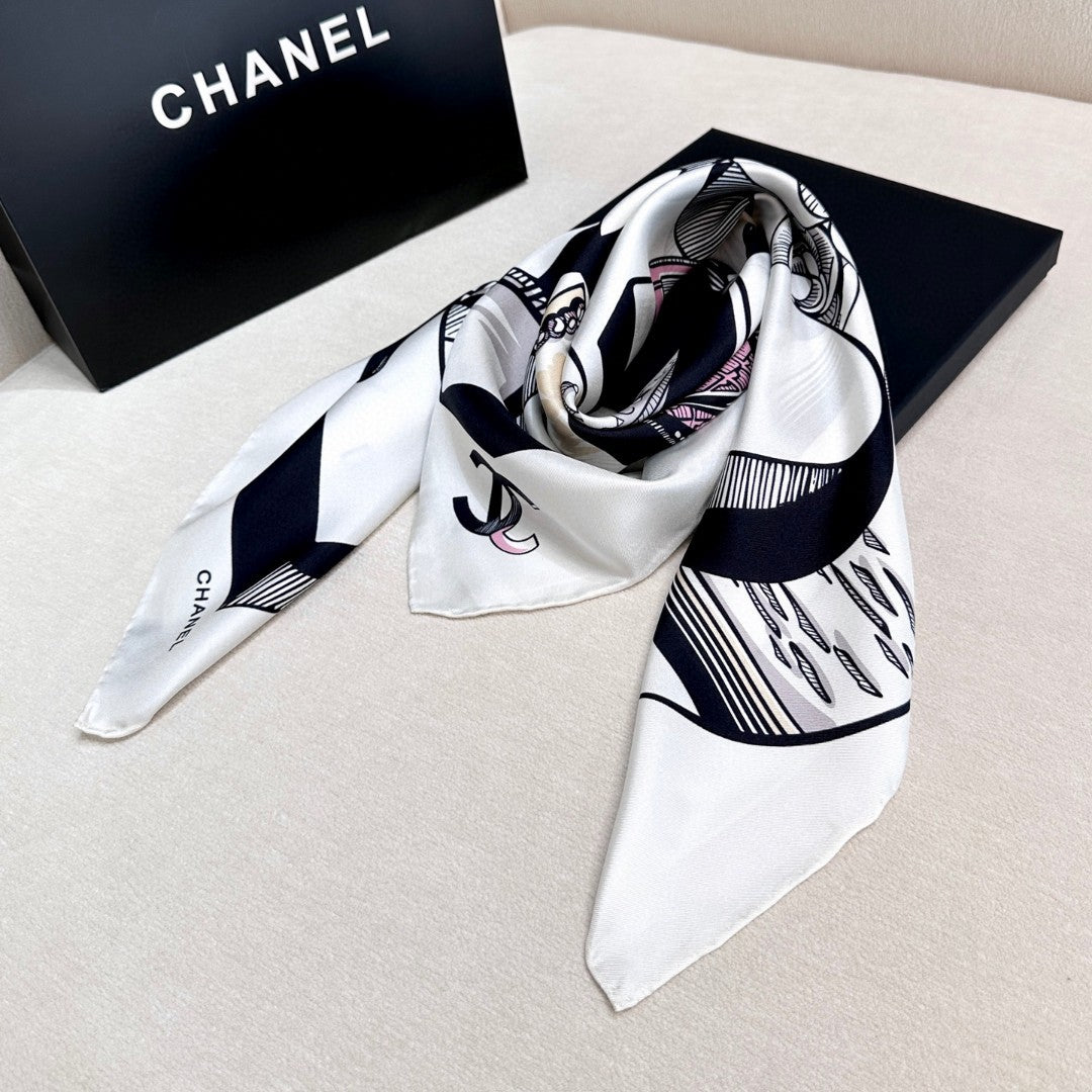 CHANEL 25S SCARF 90 IN SILK 718599
