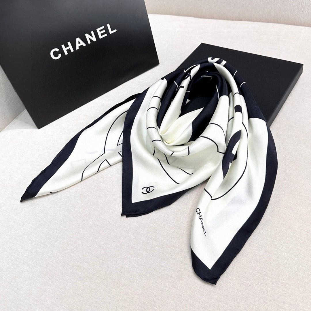 CHANEL 25S SCARF 90 IN SILK 730653