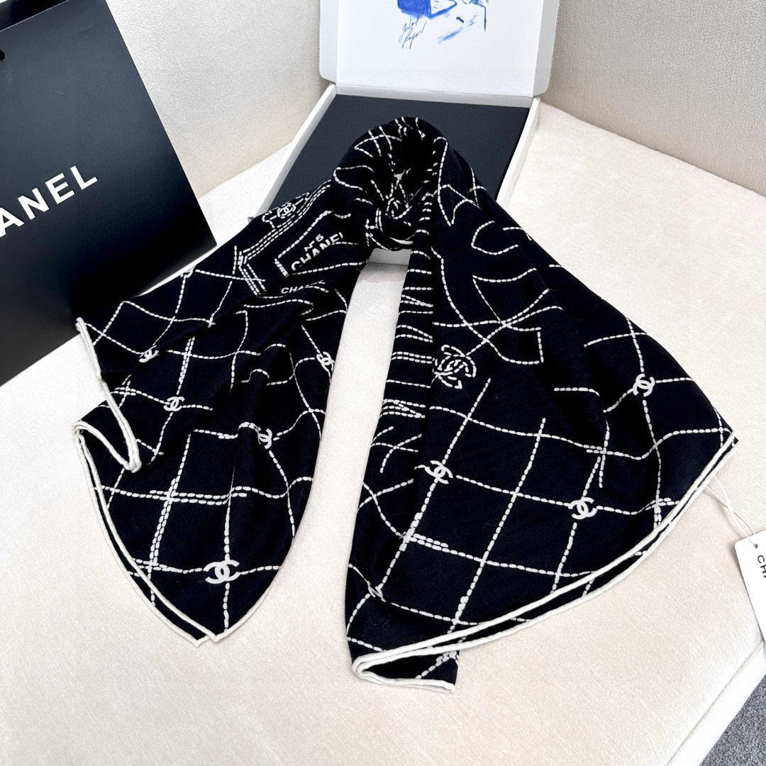 CHANEL 25S SCARF 140 IN CASHMERE SILK 727348