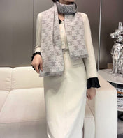 CHANEL 25S SCARF 185 IN CASHMERE WOOL 733953
