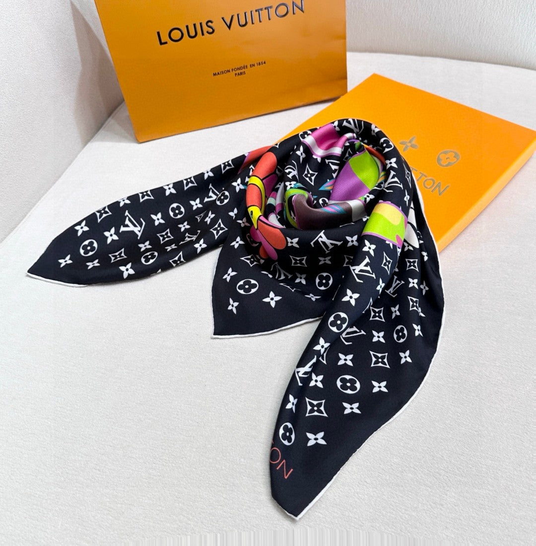 LV SCARF 90 CM IN SILK 721521