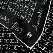 CHANEL 25S SCARF 90 IN SILK 732137