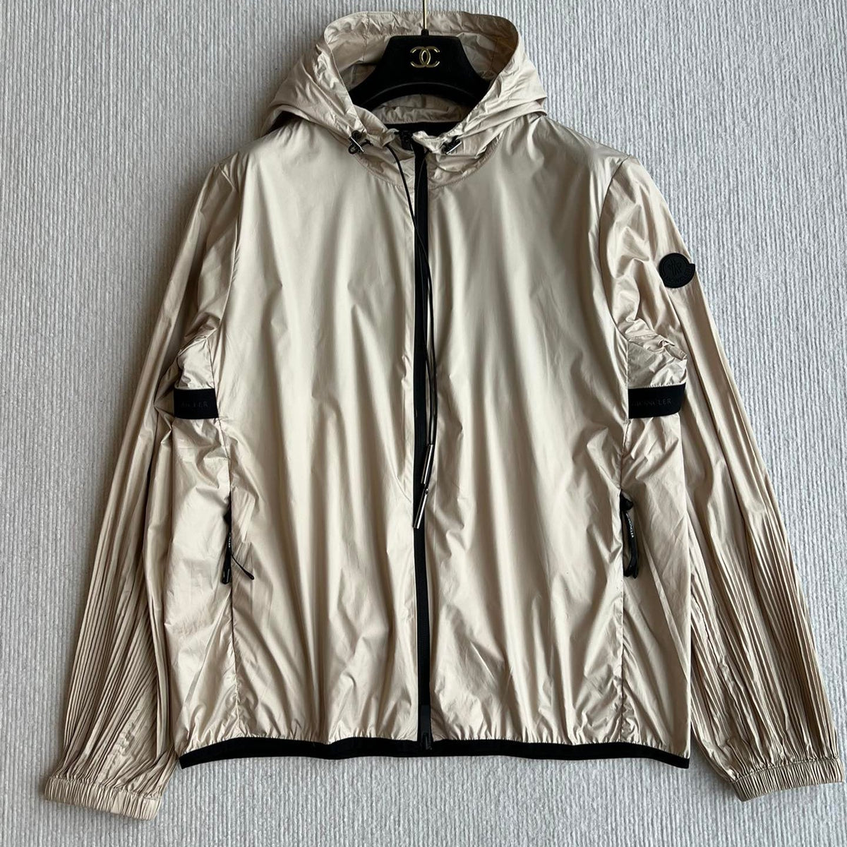 MONCLER UV-PROTECTION WINDBREAKER JACKET 269694
